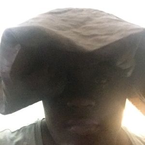 Meet your Posher, Monay